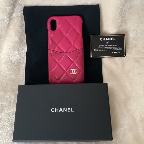 CHANEL Lambskin Quilted IPhone X XS Max Case - Picture 3 of 15
